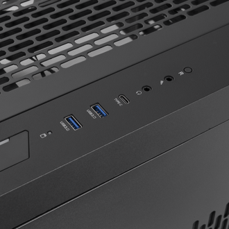 kuciste-thermaltake-c700-tg-argb-mid-tower-kaljeno-staklo-be-72219-ca-1x7-00f1wn-01.webp