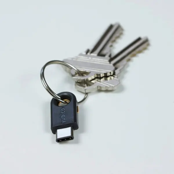 Sigurnosni ključ Yubico YubiKey 5C, USB-C, crni - Slika 2